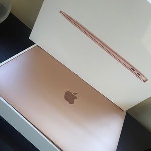 MacBook Air 13.3 latest model